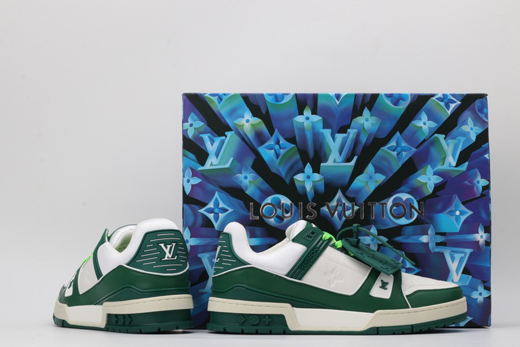 L*V SNEAKER